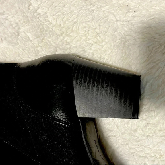 Kelly and Katie Jadona Bootie sleek design features mixed materials size 11M - Picture 13 of 15